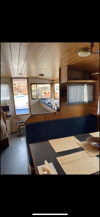 Zouw Hausboat Zakotven -Pouze Ubytovani Roudnice nad Labem Ngoại thất bức ảnh
