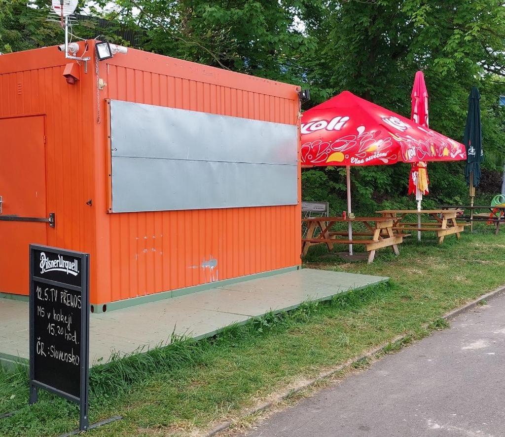 Zouw Hausboat Zakotven -Pouze Ubytovani Roudnice nad Labem Ngoại thất bức ảnh